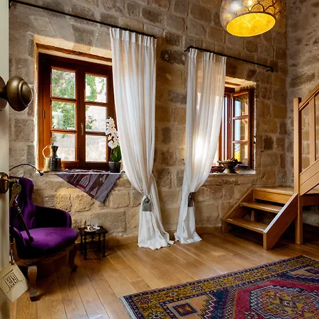 Otel Kokkini Porta Rossa 5*