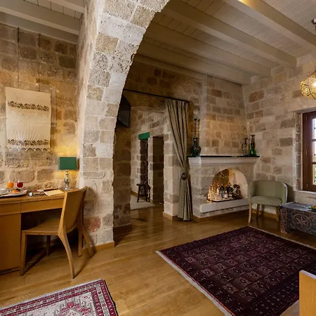 Kokkini Porta Rossa Otel