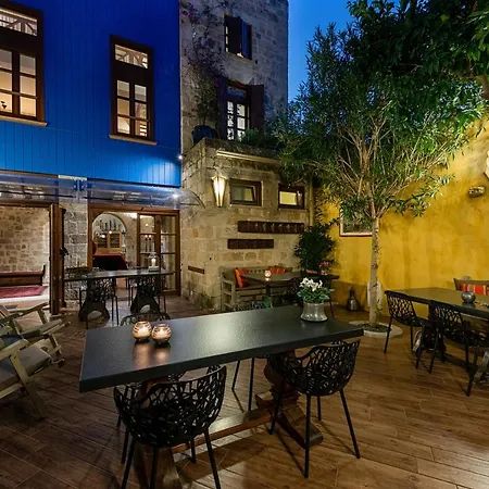 Готель Kokkini Porta Rossa Rhodes City