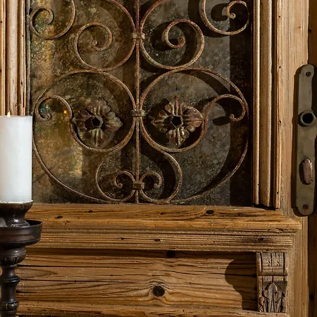 كوكيني بورتا روسا فندق