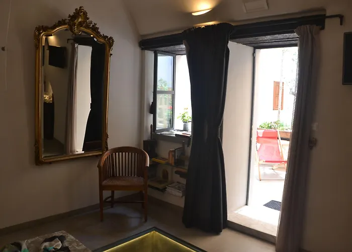 Hotel Kokkini Porta Rossa