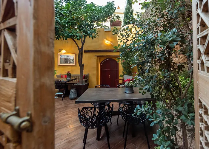 Hotel Kokkini Porta Rossa 5*