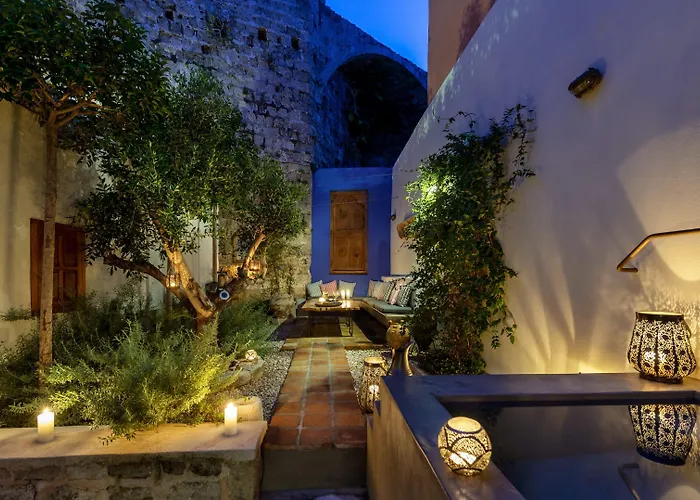 Kokkini Porta Rossa Hotel 5*