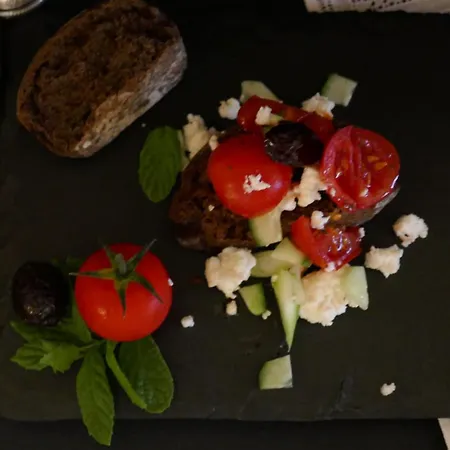 Otel Kokkini Porta Rossa