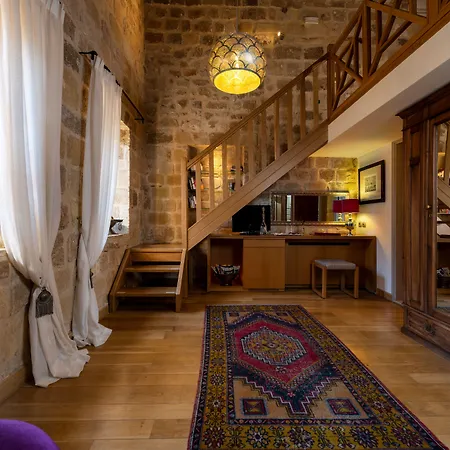 Hotel Kokkini Porta Rossa 5*