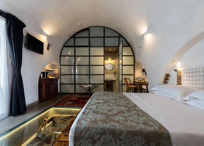 Hotell Kokkini Porta Rossa