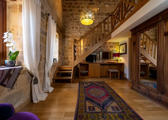 Hotell Kokkini Porta Rossa 5*