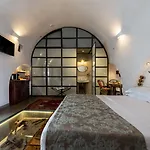 Hotel Kokkini Porta Rossa
