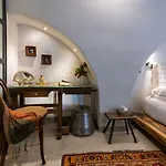 Hotel Kokkini Porta Rossa 5*