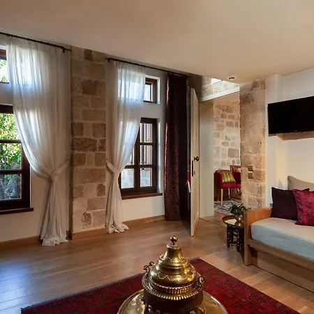 Kokkini Porta Rossa 5*