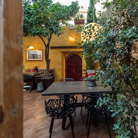 Hotel Kokkini Porta Rossa 5*