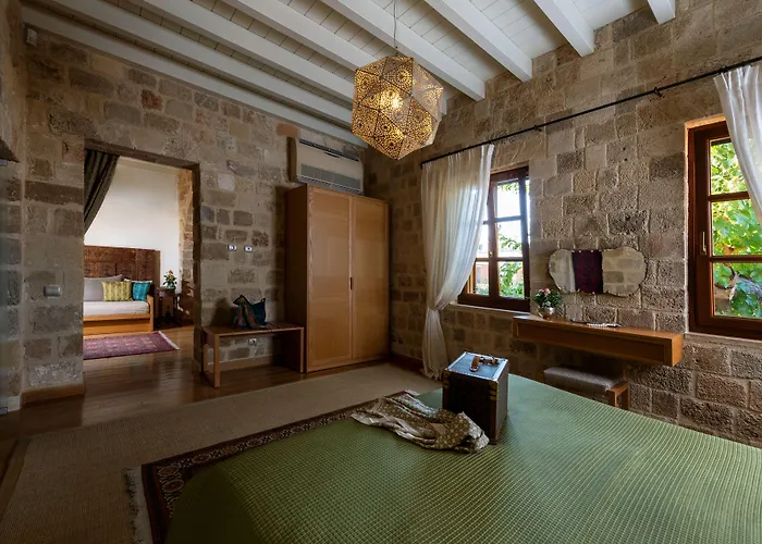 Hotel Kokkini Porta Rossa 5*