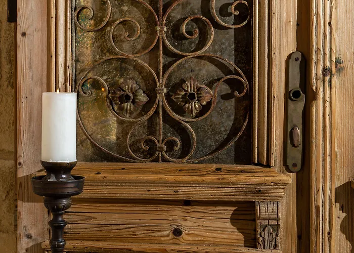 Kokkini Porta Rossa Hotel